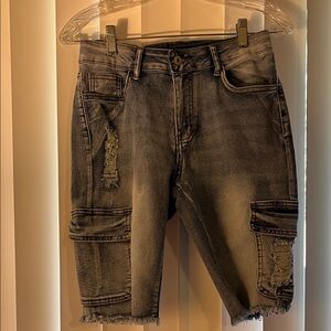 Distressed Cargo Denim Shorts - Gray Wash